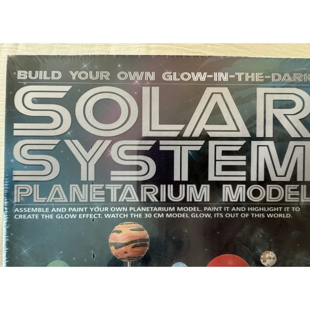 4M KidzLabs Solar System Planetarium Model Kit Glows Ages 8+